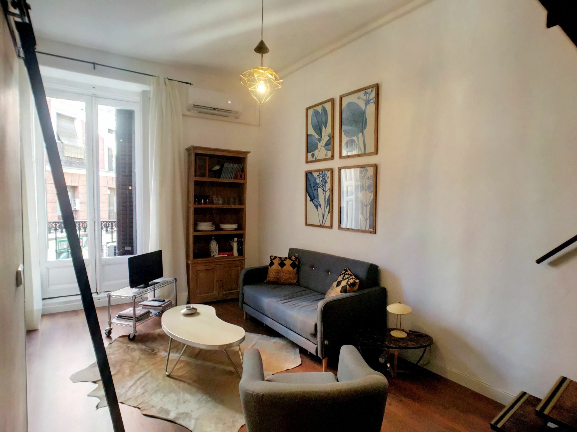 Apartments In Lavapies By Allo Housing Madrid Exterior photo